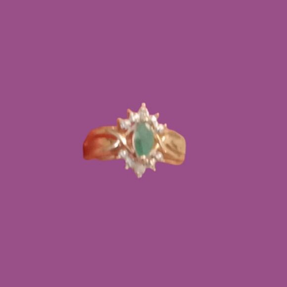unbranded Jewelry - 14K Marquise cut Emerald and diamond ring. Size 8